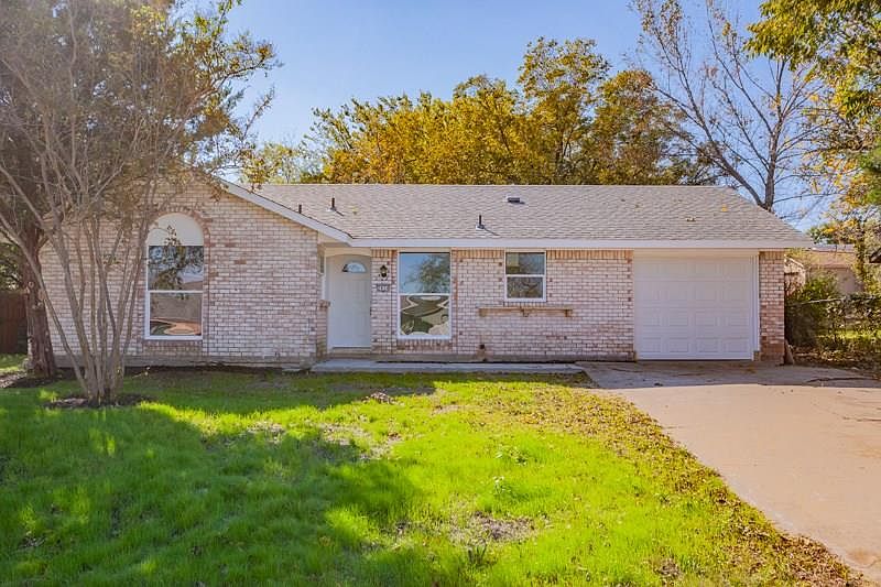 1st image of 2614 Whippoorwill Dr