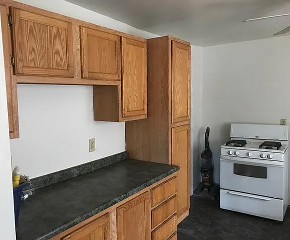 128 W Fulton St #1 — Photo 3