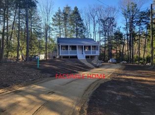 72 Holmes Rd, Center Barnstead, NH 03225