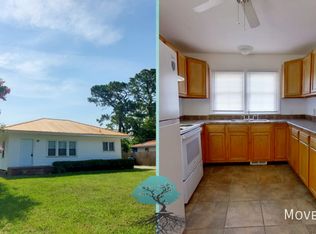 210 Oak Crest Dr, Wilmington, NC 28403
