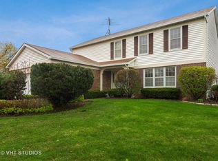 30 W Fabish Dr, Buffalo Grove, IL 60089