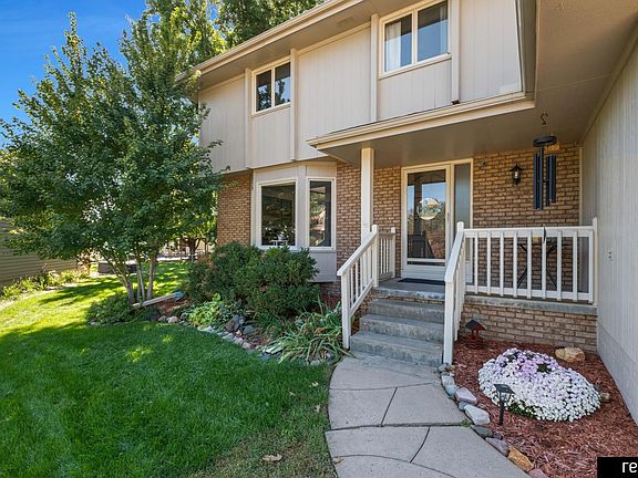 2nd image of 17115 Walnut Cir