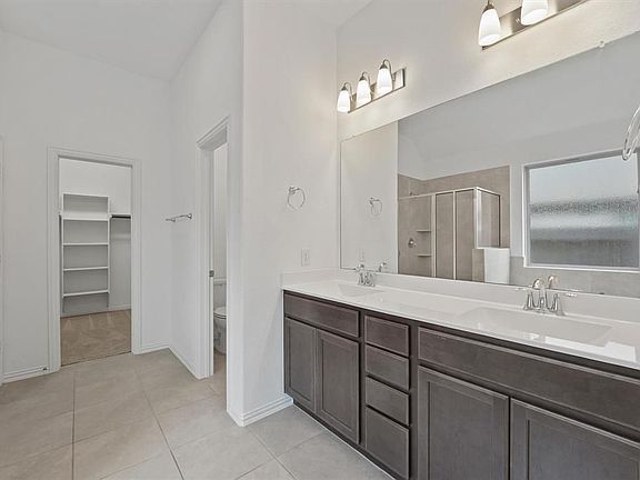 4th image of 9007 Stanley Oak Dr
