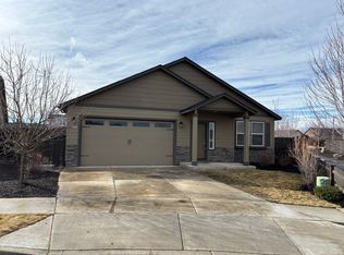 2596 NW Hemlock Way, Redmond, OR 97756