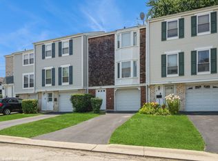 1988 Oxford Ln, Hoffman Estates, IL 60169