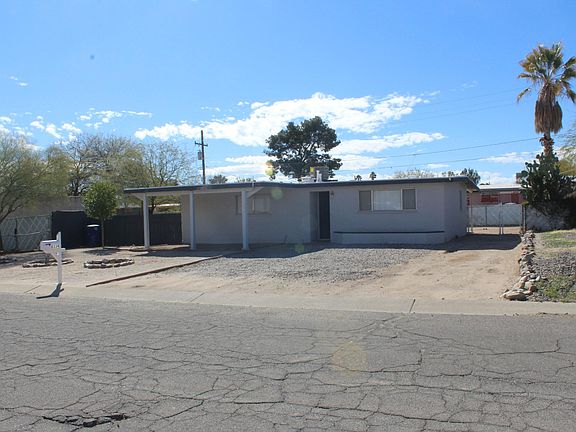 3rd image of 8334 E Louise Dr