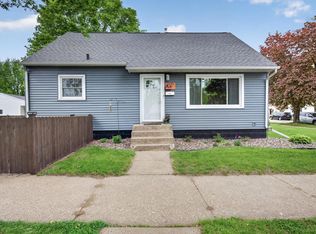 1825 Travis St, La Crosse, WI 54601