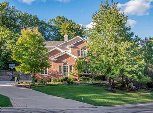 4 Tumblebrook Ct, Burr Ridge, IL 60527