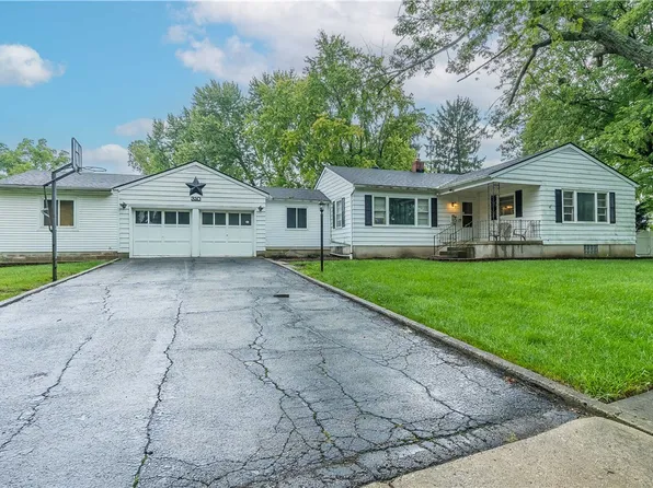 310 Wolf Ave, Englewood, OH 45322