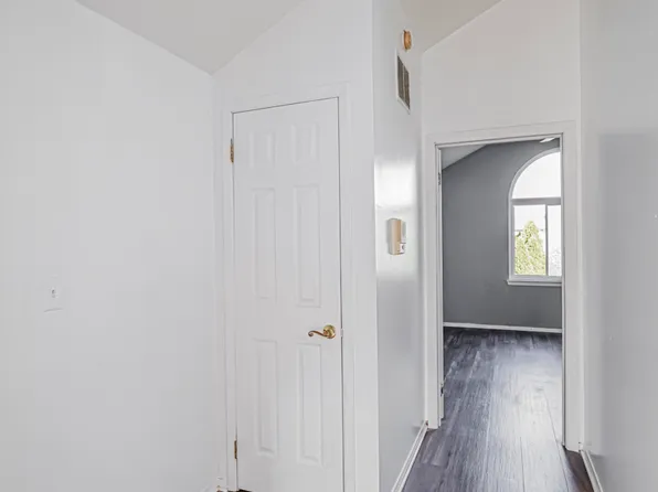 30 Westport Lane image 14 of 29