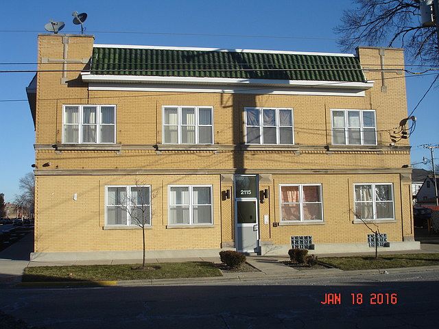 1st image of 2115 Main St