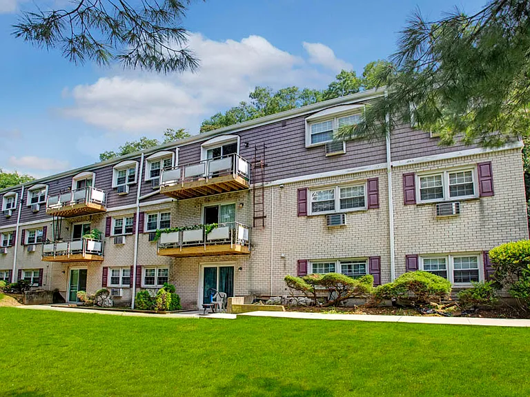 229 Route 202 — Photo 13