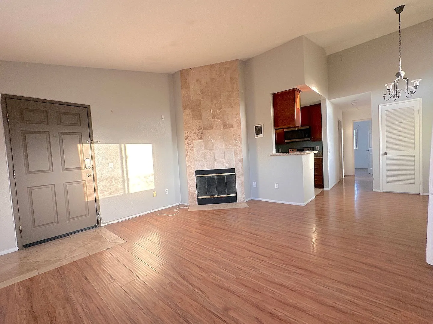 2nd floor 2 bed/ 2 bath condo in North Park/ Normal Heights! 1 car garage, driveway, WD in unit — Photo 1