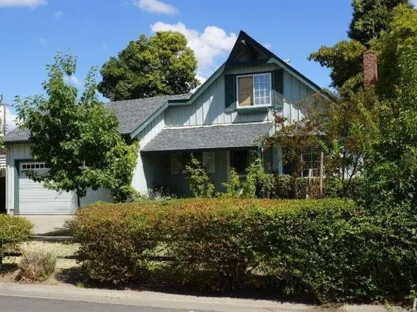2116 Waterford Rd, Sacramento, CA 95815