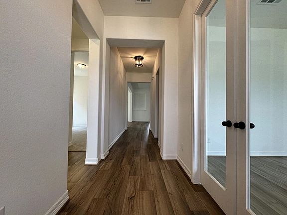 6115 Waterman Lake Lane Interior Image 2