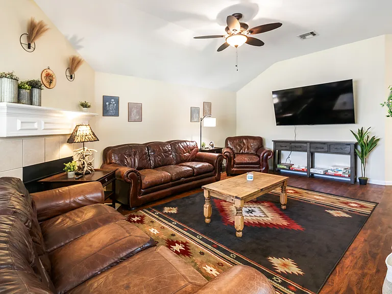 3711 Meadow View Dr — Photo 11