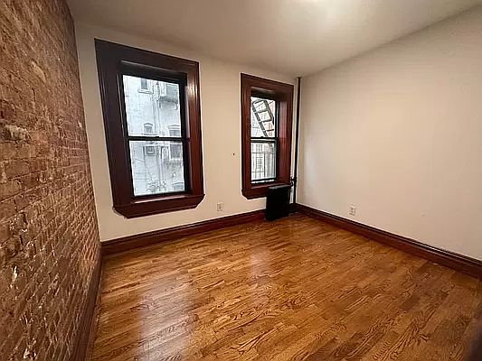 2nd image of 336 E 5th St APT 3RE