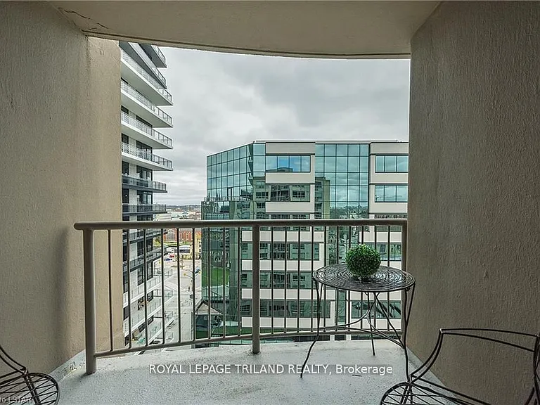 155 Kent St #1205 — Photo 4