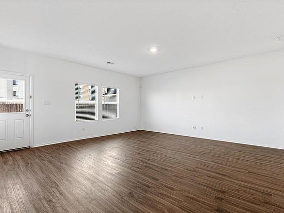 3rd image of 1140 Cattail Ln