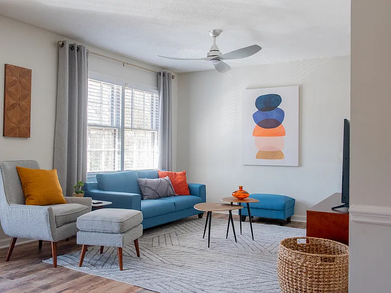 849 Nottingham Dr #63 — Photo 4