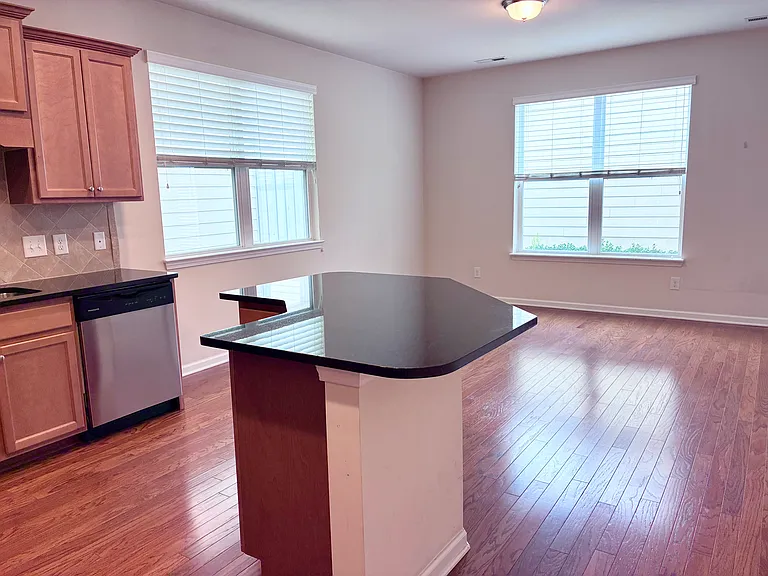 507 Evening Star Dr — Photo 6