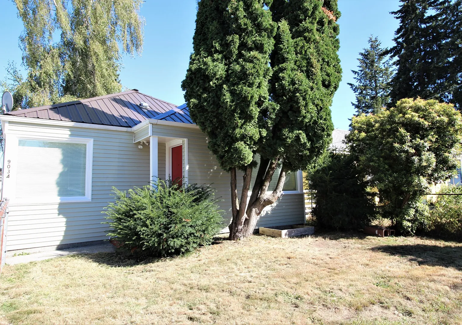 2 bed, 1.5 bath, $2,450 — Photo 2