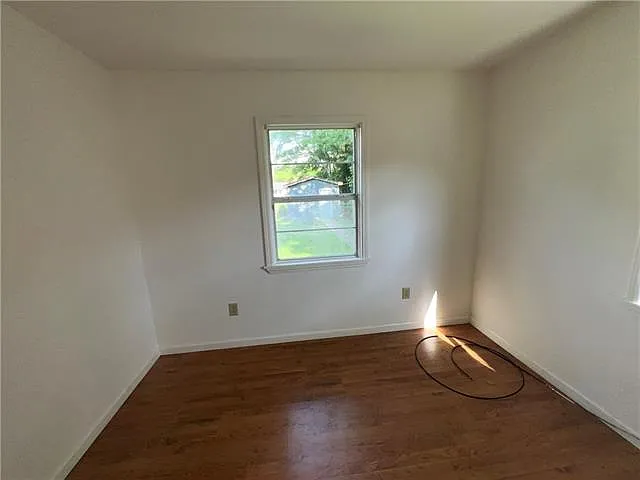 713 Community St — Photo 9