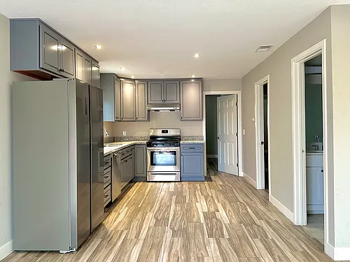 1729 E San Antonio St #1 Photo 1