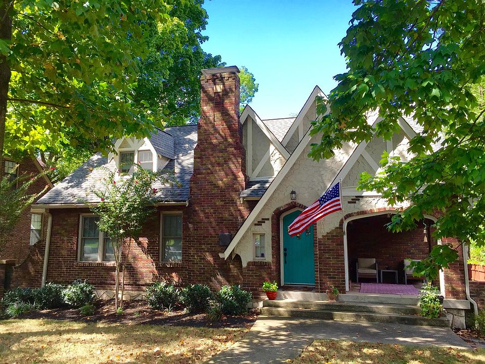 1st image of 2616 Woodlawn Dr