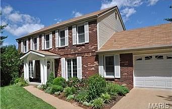 3rd image of 1317 Parkview Valley Dr