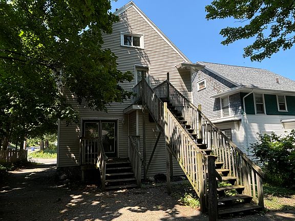 2nd image of 1302 Hope St SE