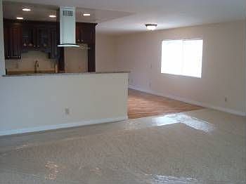 4th image of 3227 Keokuk Ct