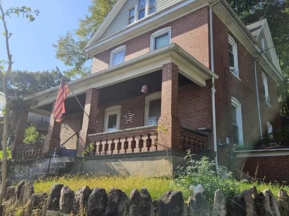 143 N Fairview St, Lock Haven, PA 17745
