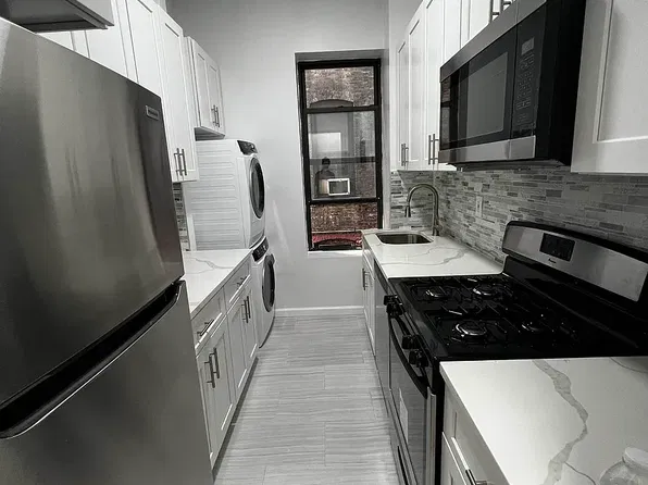 57 E 95th St #1C, New York, NY 10128