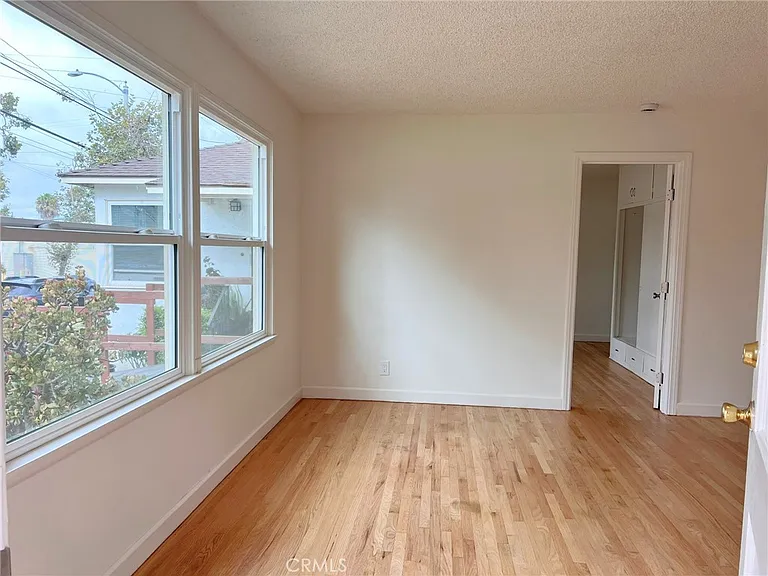 7957 Milton Ave — Photo 5
