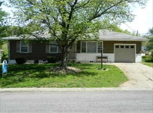 3209 Hampton Rd, Saint Joseph, MO 64505