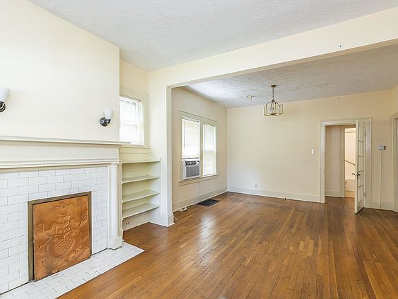 5th image of 716 Tremont Ave