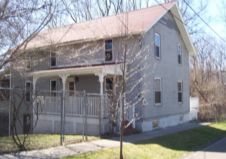 1st image of 8 Mill St