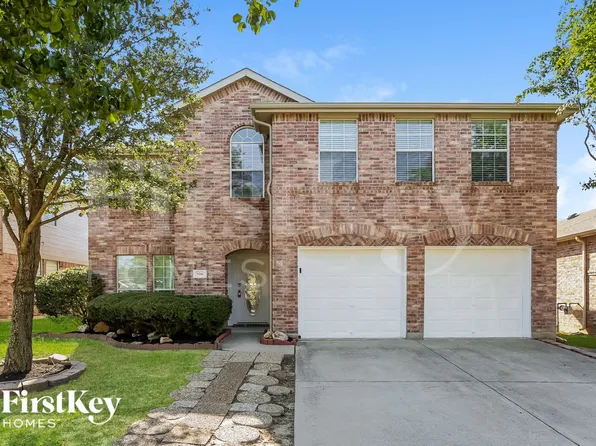 9216 Oldwest Trl, Fort Worth, TX 76131