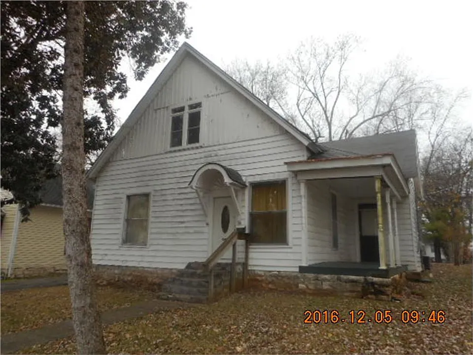 1241 High St