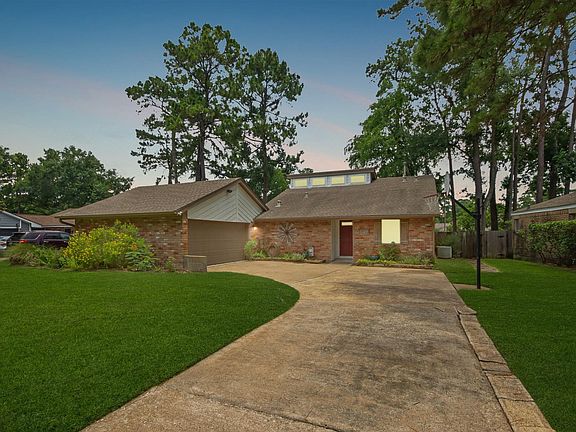 2nd image of 14922 Sandy Creek Drive
