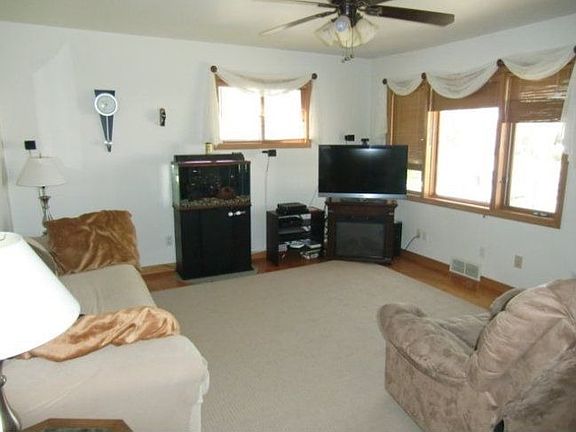 4th image of 915 S 16th Ave