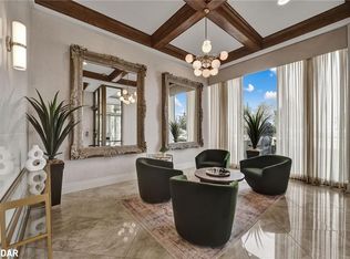 174 Mountain Park Ave #5W, Hamilton, ON L8V1A1