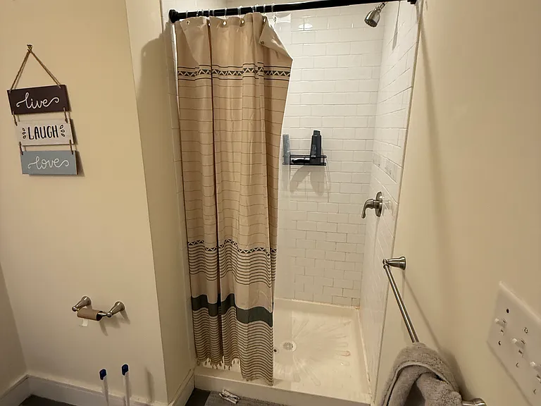 877 Beacon St #1A — Photo 6