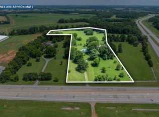 2450 Pembroke Rd, Hopkinsville, KY 42240