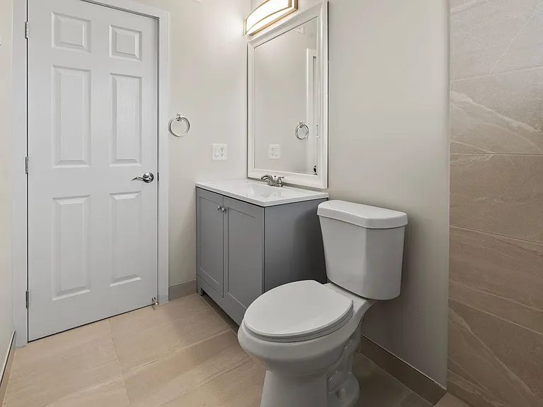 Waterside Apartments — Photo 10