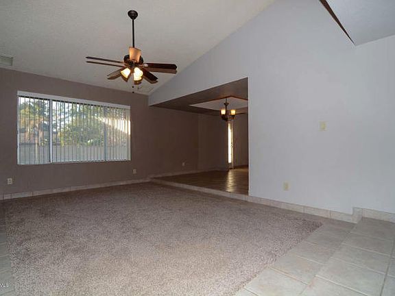 5th image of 3111 E Hillery Dr