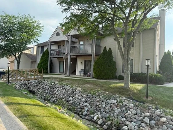 3507 Timberbridge Dr APT C, Valparaiso, IN 46383