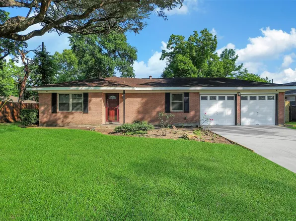 1711 Pecan Ln, Stafford, TX 77477
