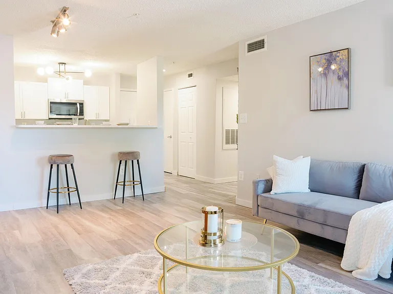 Parc at Glenbrook Apartments — Photo 7